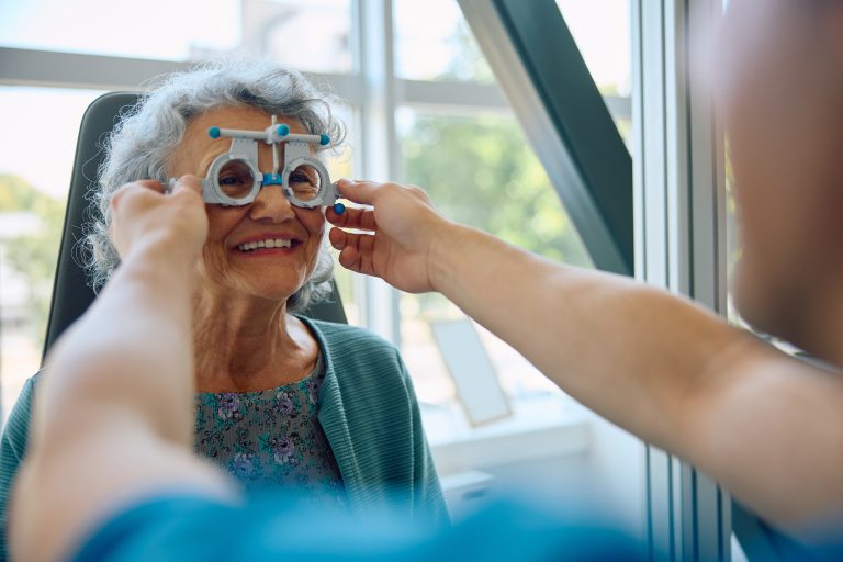 eye tests in care homes